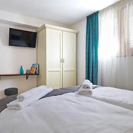 בית נופש Casa Valla By Rent Istria בוזט